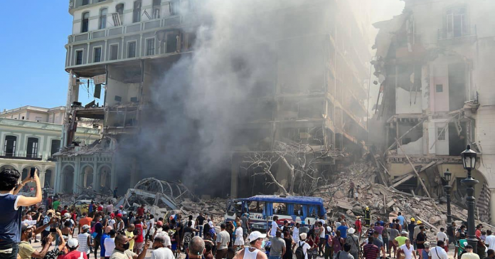 22 fallecidos por explosión y derrumbe del Hotel Saratoga en La Habana